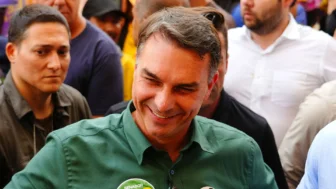 o senador Flávio Bolsonaro