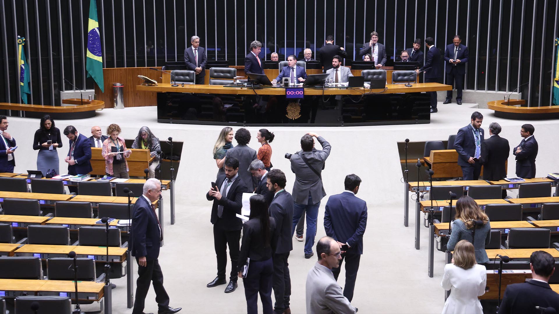 Centrão corre para conter ‘efeito Nikolas’ enquanto ainda tem maioria na Câmara
