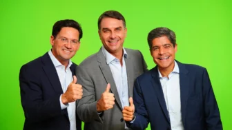 João Roma, Flávio Bolsonaro, ACM Neto