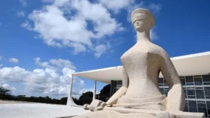 Fachada do Supremo Tribunal Federal, STF, Estátua