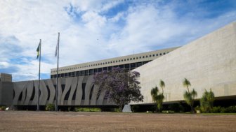 Fachada do STJ
