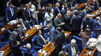 Sessão do Senado Federal deliberativa extraordinária.