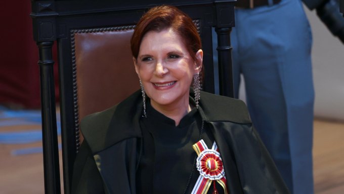 Ministra Maria Elizabeth Guimarães Teixeira Rocha